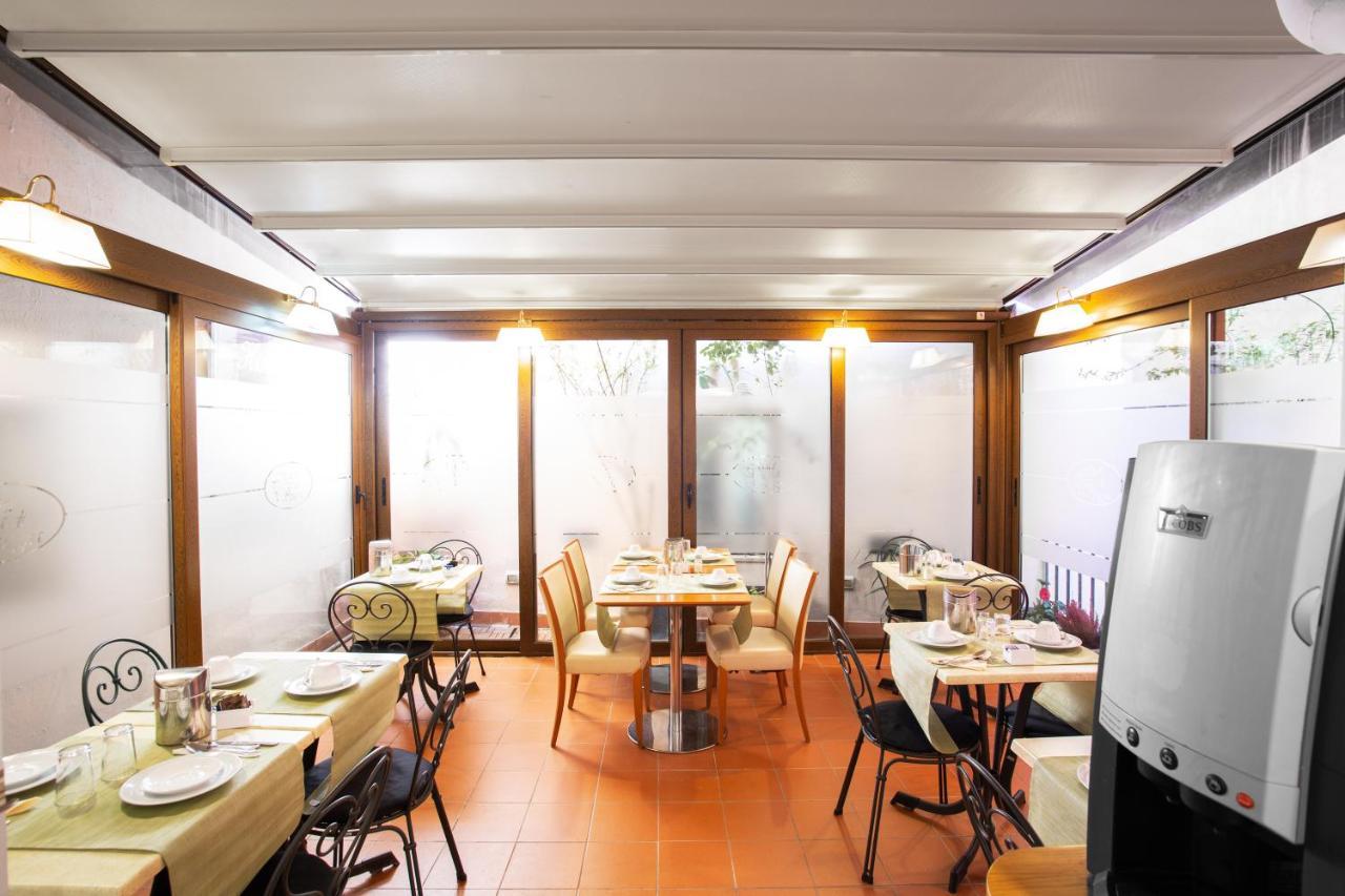 Hotel Piazza Di Spagna Róma Kültér fotó