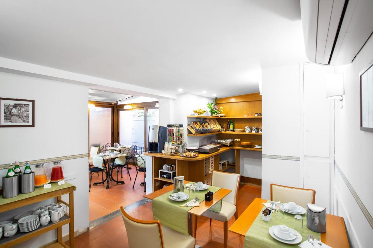 Hotel Piazza Di Spagna Róma Kültér fotó