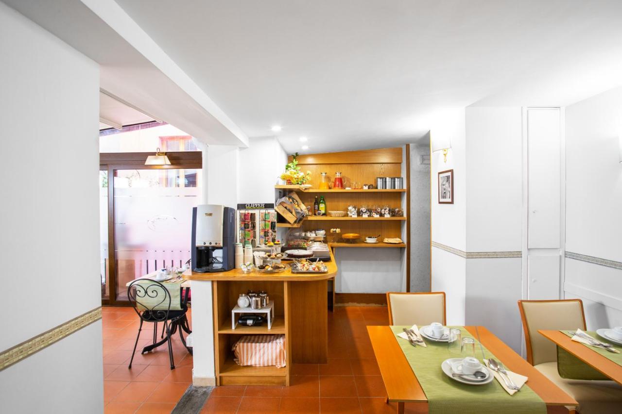 Hotel Piazza Di Spagna Róma Kültér fotó